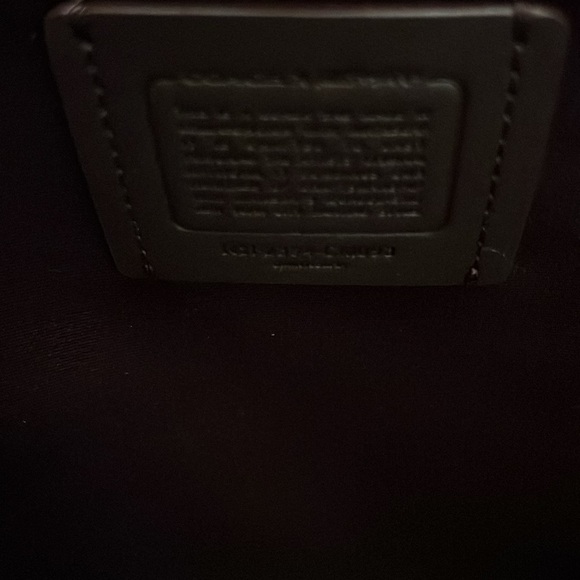 ✨NWT✨ Coach X Mint + Serf Graffiti City Tote with Matching Zip Around Wallet - Picture 4 of 8